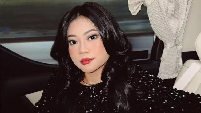 Selebgram Hanum Mega (sumber: suara.com)