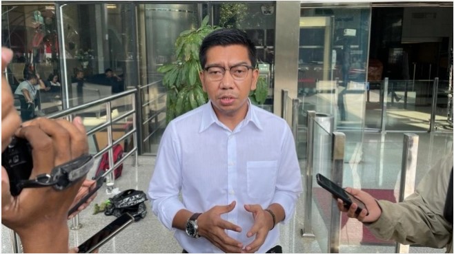 Peneliti Indonesia Corruption Watch (ICW) Kurnia Ramadhana. [Suara.com/Yaumal]