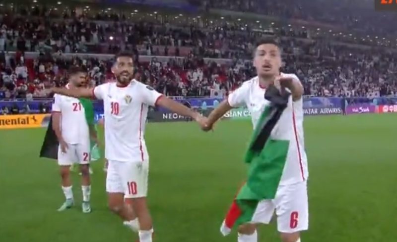 Para pemain Yordania merayakan timnya lolos ke babak final Piala Asia.(Foto: tangkapan layar)
