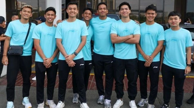 Sejumlah atlet bulutangkis Indonesia berada di Malaysia saat pelaksanaan Pemilu 2023 untuk mengikuti kejuaraan Bulutangkis Beregu Asia (BATC) 2024, di Kuala Lumpur, Minggu (11/2/2024) (sumber: suara.com)