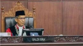Hakim Mahkamah Konstitusi (MK), Saldi Isra (sumber: suara.com)