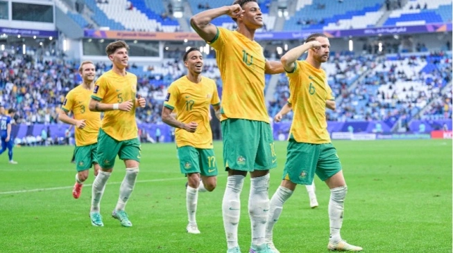 Para pemain timnas Australia merayakan gol di Piala Asia 2023. Kini Socceroos akan menghadapi Garuda di 16 besar. Duel Australia vs Indonesia akan digelar Minggu (28/1/2024). 9sumber: suara.com)