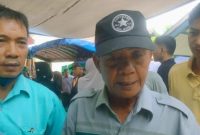 Foto Masyarakat Bartim saat memberikan keterangan kepada wartawan. Foto : 1tulah.com/zakirin