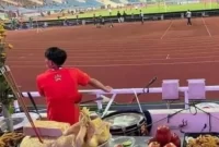 Vietnam diduga pasang sesajen di Stadion My Dinh, Vietnam. (foto: instagram @ngapakfootfball)