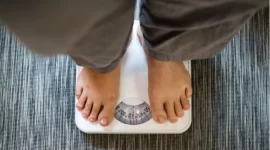 lustrasi berat badan naik. Sumber foto : suara.com