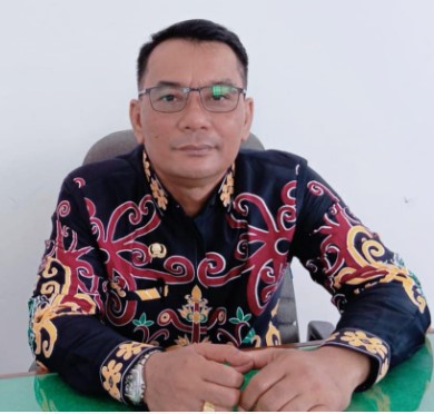 Sahala Junjungan Sitorus, Kepala Bidang Penempatan Kerja dan Pelatihan Tenaga Kerja saat diwawancarai dikantornya, Kamis (14/3/2024). Foto. Alifansyah/1tulah.com