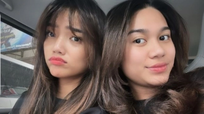 Fuji dan Azizah Salsha