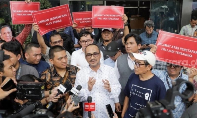 Mantan Ketua KPK Abraham Samad. [Suara.com/Alfian Winanto]