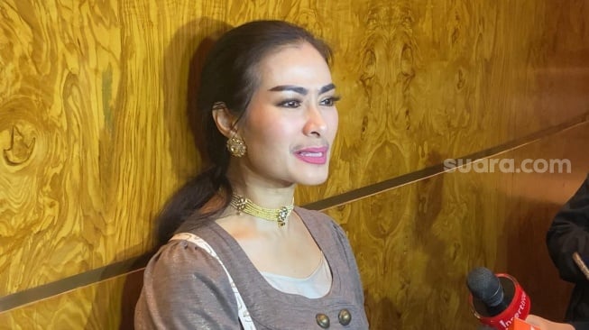 Iis Dahlia saat ditemui di kawasan Tanah Abang, Jakarta Pusat. (sumber: suara.com)