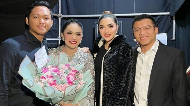 Anang Hermansyah dan Kris Dayanti (sumber: suara.com)