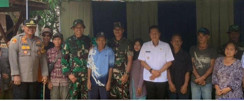 Pj. Bupati Barito Utara Drs.Muhlis saat penutupan TMMD ke-119 tahun 2024 di Kabupaten Barito Utara, Rabu (20/3/2024).Foto:Delia/1tulah.com

