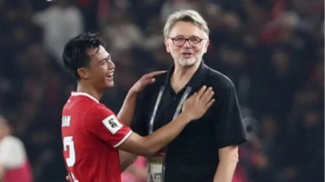Philippe Troussier berguru ke Jepang untuk atasi lemparan maut Pratama Arhan (sumber: suara.com)