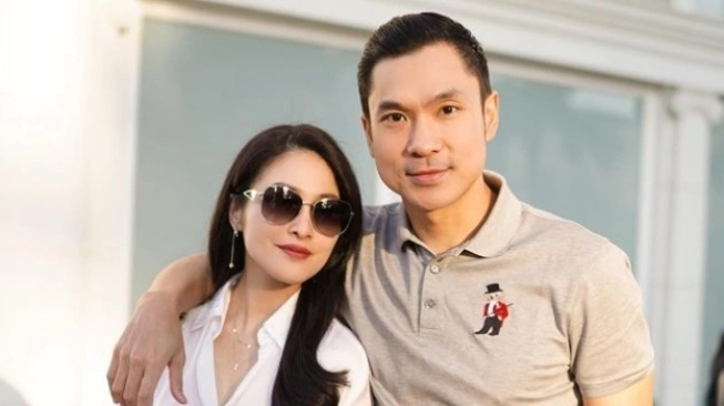 Suami Rugikan Negara Rp271 Triliun, Sandra Dewi Buru-buru Tutup Kolom Komentar IG (sumber: suara.com)
