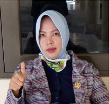 Tri Wahyuni, Anggota DPRD Kabupaten Barsel. Foto. Alifansyah/1tulah.com