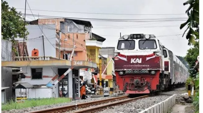Ilustrasi Transportasi Kereta (sumber: suara.com)