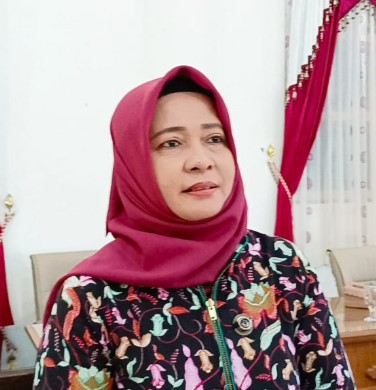 Nyimas Artika, Wakil Ketua I DPRD Kabupaten Barsel. Foto. Alifansyah/1tulah.com