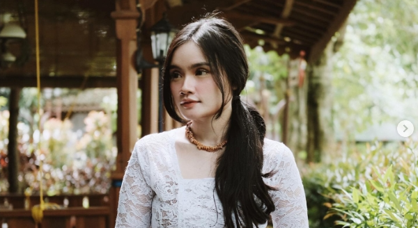 Fanny Seogiarto umumkan bahwa dirinya memutuskan untuk keluar dari grup band Soegi Bornean. (foto: instagram @fannysoegi)