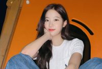 Kazuha LE SSERAFIM terlibat kabar dating. (foto: Instagram @zuhazana)