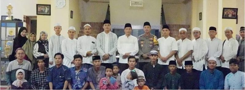 Pj Bupati Barito Utara, Drs. Muhlis  Bersama pengurus Lembaga Pengembangan Tilawatil Qur’an (LPTQ) kabupaten Barito Utara, Senin (8/4/2024).Foto:Delia/1tulah.com