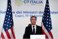 Menteri Luar Negeri AS Antony Blinken berbicara kepada media saat konferensi pers pada pertemuan Menteri Luar Negeri G7 di Pulau Capri, Italia, Jumat 19 April 2024.