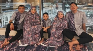 Anang Hermansyah dan Ashanty bersama ketiga anaknya menjalani ibadah umrah. (sumber: suara.com)