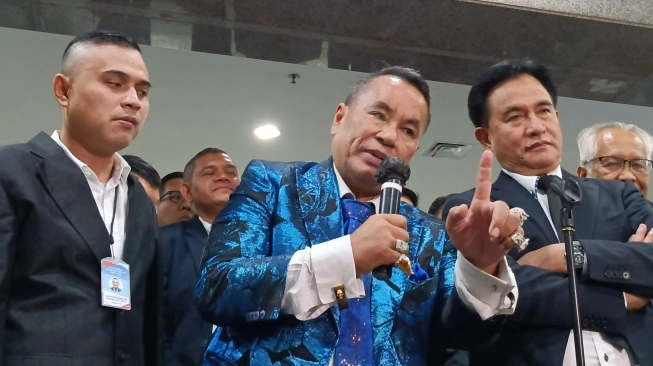 Anggota Tim Pembela Prabowo-Gibran, Hotman Paris. (sumber: suara.com)