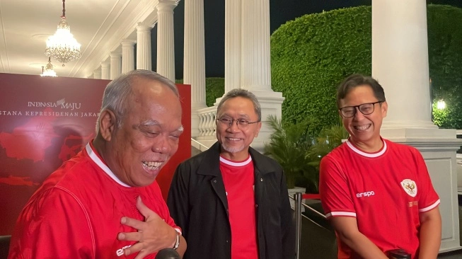 Sejumlah menteri hadir di acara nobar yang digelar di Istana Kepresidenan, Jakarta Senin (29/4/2024) malam. (sumber: suara.com)