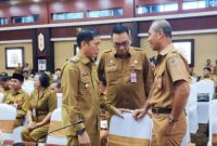Pj. Bupati Barito Utara Drs Muhlis di sela-sela mengikuti kegiatan rapat koordinasi pemperantasan korupsi terintegrasi,di Aula Jayang Tingang lantai II, Kantor Gubernur Kalteng, Selasa (22/4/2024).Foto:Istimewa/1tulah.com
