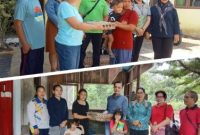 Camat Dustim dan Camat Paju Epat Saat menyerahkan Telasting ke Warga di Wilayahnya. Foto : 1tulah.com/zakirin