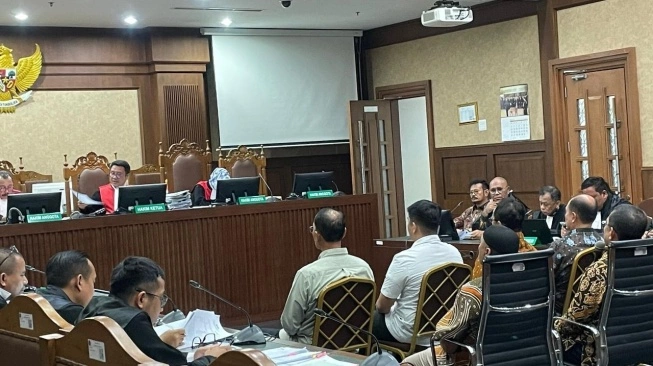 Sidang kasus korupsi mantan Menteri Pertanian Syahrul Yasin Limpo (SYL) di Pengadilan Tipikor Jakarta, Senin (13/5/2024) (sumber: suara.com)