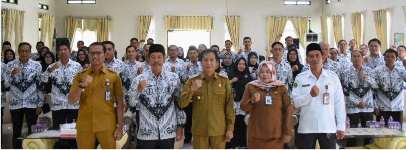 Konferensi Kerja Kabupaten Persatuan Guru Republik Indonesia (PGRI) Barito Utara Tahun 2024 di Aula Bappeda Litbang, Senin (6/5/2024). Foto:Delia/1tulah.com