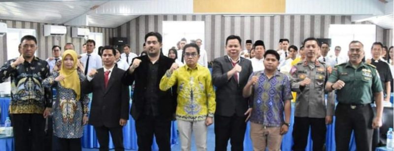  Pelantikan Pengawas Pemilihan Umum se-Kabupaten Barito Utara Dalam Pemilihan Kepala Daerah Tahun 2024 yang dilaksankan di Aula Hotel GH Senyiur Muara Teweh, Sabtu (25/5/2024).Foto:Delia/1tulah.com
