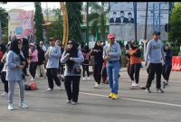 Pj Bupati Syamsir meresmikan Car Free Day di Jalan Hadji Boejasin Pelaihari. Foto: Farida Alriani/1tulah.com