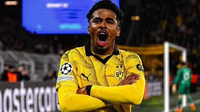 Pemain keturunan Indonesia, Ian Maatsen yang bakal mentas di final Liga Champions.  (sumber: suara,com)