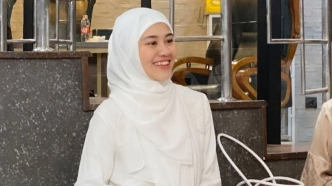 Aaliyah Massaid di Pengajian Aurel-Atta (sumber: suara.com)