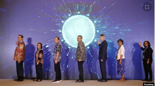 Peluncuran empat proyek yang melibatkan ormas sipil dalam rangka akselerasi transisi hijau dan pembangunan berkelanjutan yang diselenggarakan EU-Indonesia Civil Society Forum 2024. (Humas Kedutaan Uni Eropa untuk Indonesia)