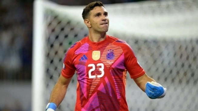 Penjaga gawang Argentina #23 Emiliano Martinez  (sumberL suara.com)