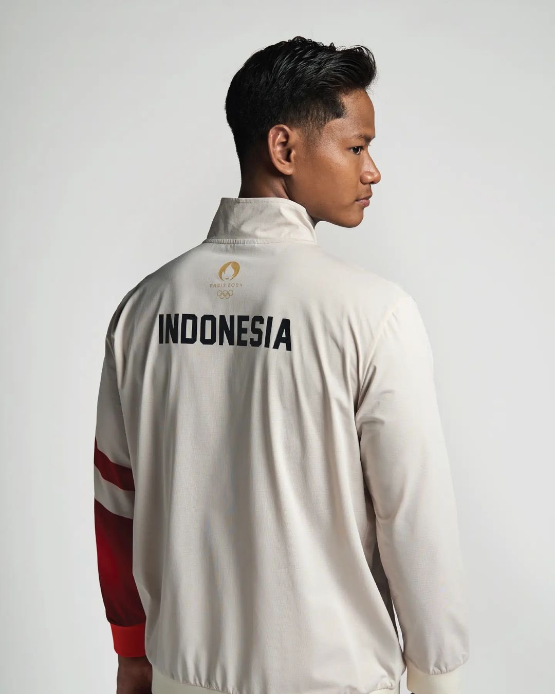 Jersey tim Indonesia untuk Olimpiade Paris 2024. (foto: instagram @timindonesiaofficial)