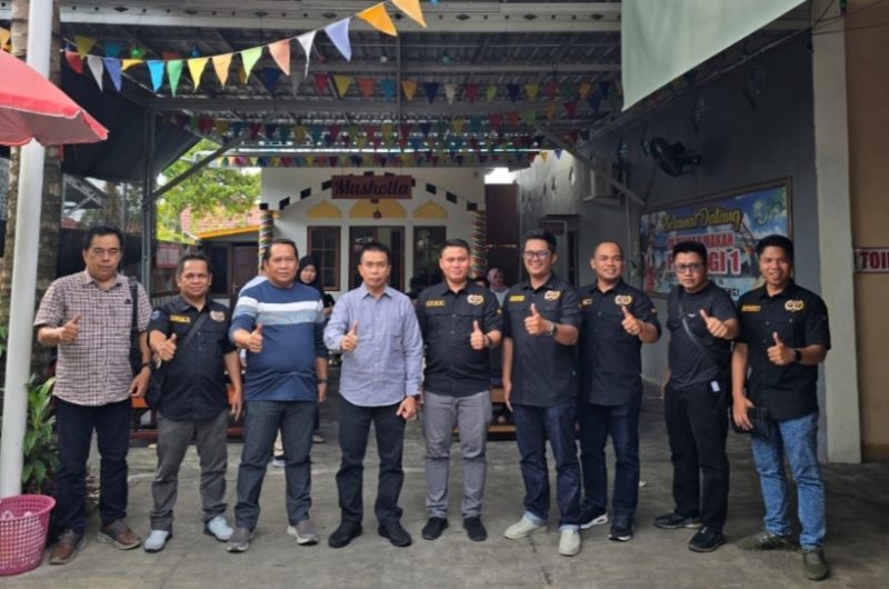 Pj Bupati Murung Raya Hermon bersama PWI Murung Raya