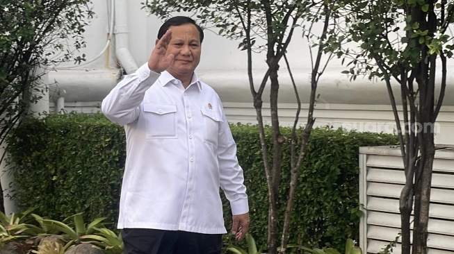Curhat Cedera Kaki Puluhan Tahun, Prabowo Pasrah Jalani Operasi: Penuh Risiko dan Bertaruh Nyawa.  (sumber: suara.com)