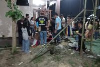 Lomba Tari Pesisir dan Pedalaman FBIMBT diwarnai dengan kesurupan hingga pingsan. (foto: M Gazali Noor).
