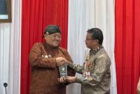 Pemkab Barito Utara (Barut) yang dipimpin Pj Sekda Jufriansyah bersama jajaran DPMPTSP Barut melaksanakan kaji tiru penyelenggaraan Mal Pelayanan Publik (MPP) Kota Yogyakarta pada Kamis (29/8/2024). Foto: Diskominfosandi Barut