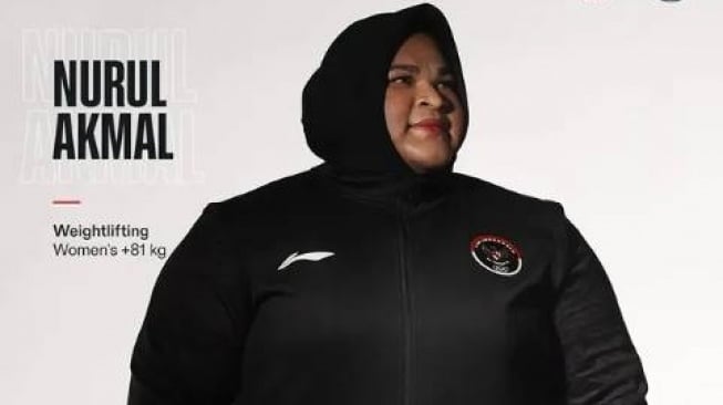 Atlet angkat besi putri asal Indonesia, Nurul Akmal. (sumber: suara.com)