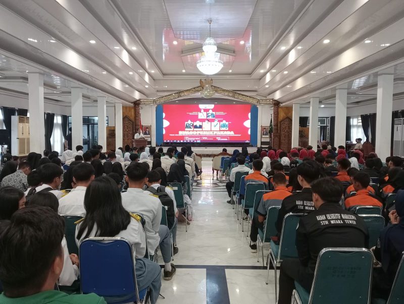 KPU barito Utara saat menggelar dialog publik Pilkada, Rabu (14/08/2024).Foto.M Gazali Noor
