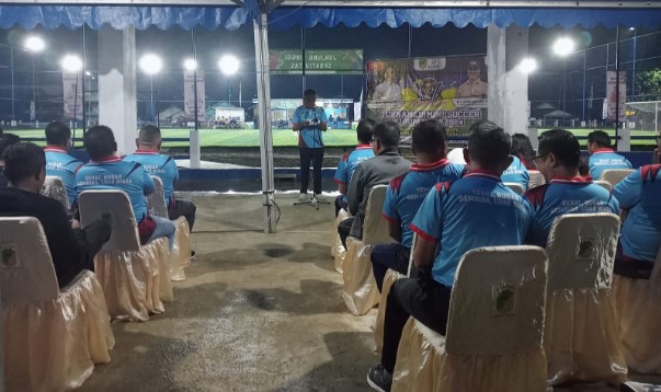 Turnamen sepak bola Pj Bupati Cup U-40 yang digelar dalam rangka memeriahkan HUT Kabupaten Barito Utara ke-74 dan HUT RI ke-79 resmi ditutup, Minggu (11/8/2024) sore. Foto:M. Gazali Noor/1tulah.com