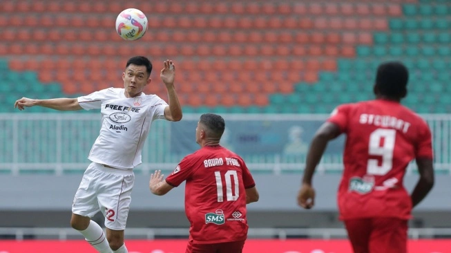 Persis Solo menahan imbang tuan rumah Semen Padang, 0-0 dalam lanjutan pekan ketujuh BRI Liga 1 2024/2024 di Stadion Pakansari, Kabupaten Bogor, Minggu (29/9/2024) (sumber: suara.com)