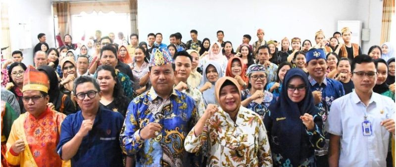 Pemerintah Kabupaten (Pemkab) Barito Utara menggelar lomba bercerita bahasa daerah untuk melestarikan bahasa Bakumpai, Tewoyan, Dusun Malang, dan Dusun Bayan. Foto:Delia/1tulah.com