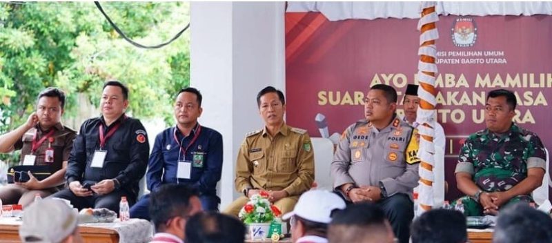 -Penjabat (Pj) Bupati Barito Utara, Drs. Muhlis, turut menghadiri Rapat Pleno Terbuka yang diselenggarakan oleh Komisi Pemilihan Umum (KPU) Barito Utara pada Senin (23/09/2024). Foto:Delia/1tulah.com