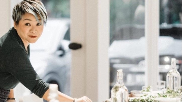 Santi Alaysius, desainer interior yang pernah menangani proyek rumah Jennifer Lopez. (Instagram Santi Alaysius)