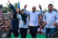 Gogo-Helo usai berorasi pelitik dihadapan ribuan pendukung di Kecamatan Montallat, Sabtu (26/10/2024).Foto. Mahyudin/1tulah.com